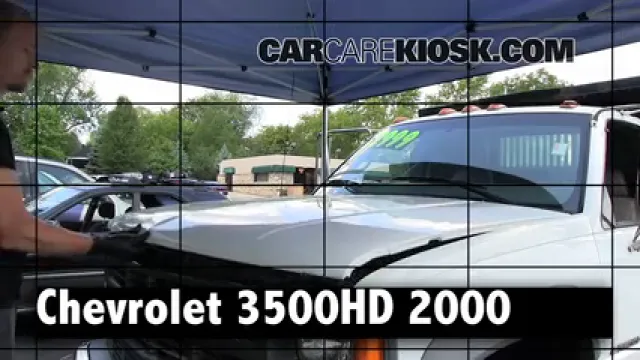 2000 Chevrolet K3500 6.5L V8 Turbo Diesel Standard Cab Pickup (2 Door) Review